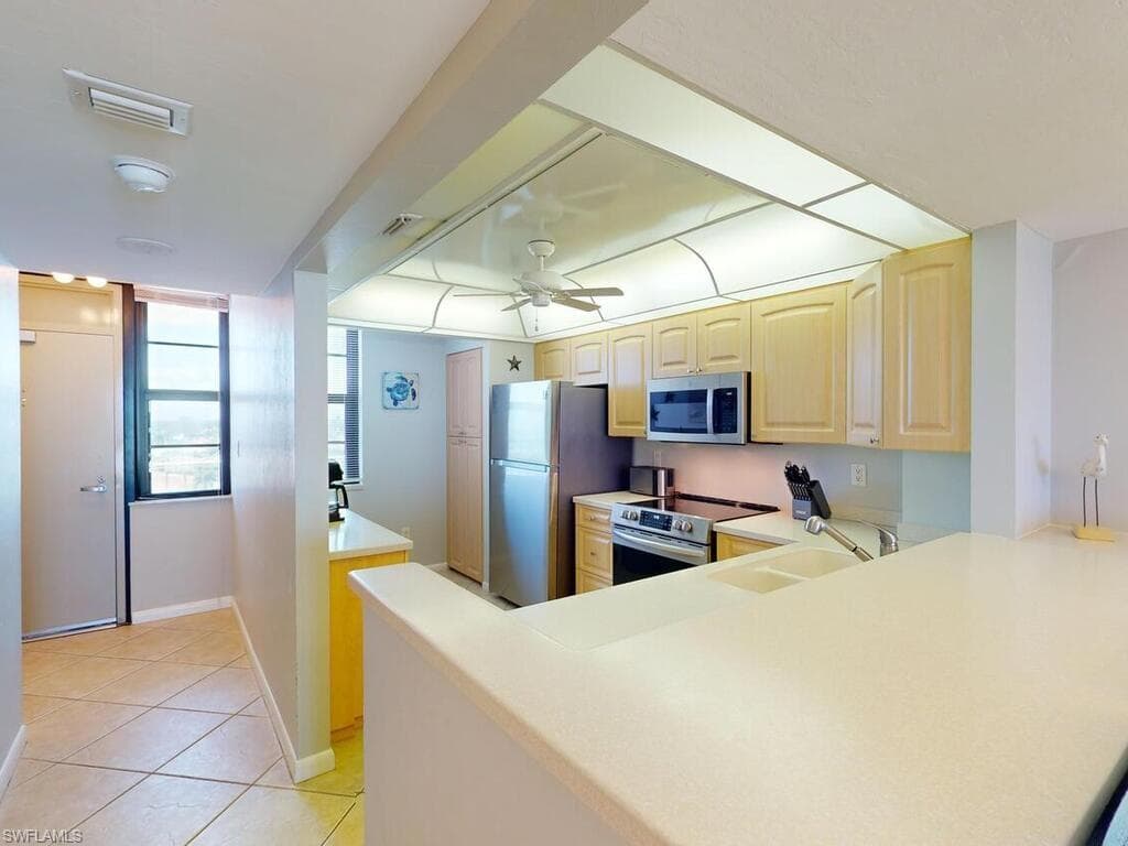 380 Seaview Ct 1005, Marco Island, FL 34145-14