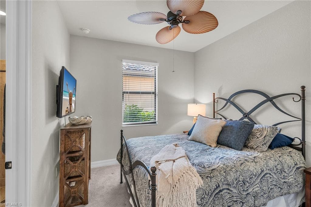 2938 Aviamar Cir, Naples, FL 34114-16