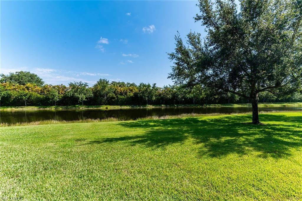 2938 Aviamar Cir, Naples, FL 34114-26