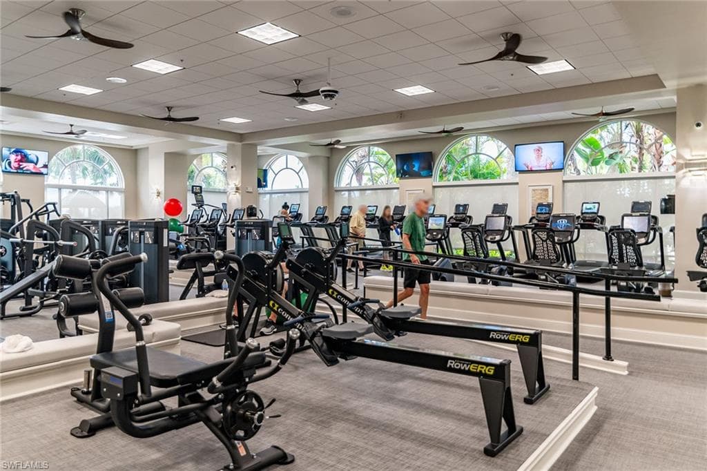 2938 Aviamar Cir, Naples, FL 34114-33