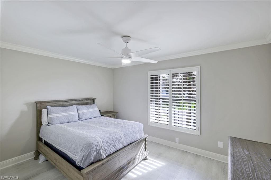9103 Vanderbilt Dr 2-208, Naples, FL 34108-15