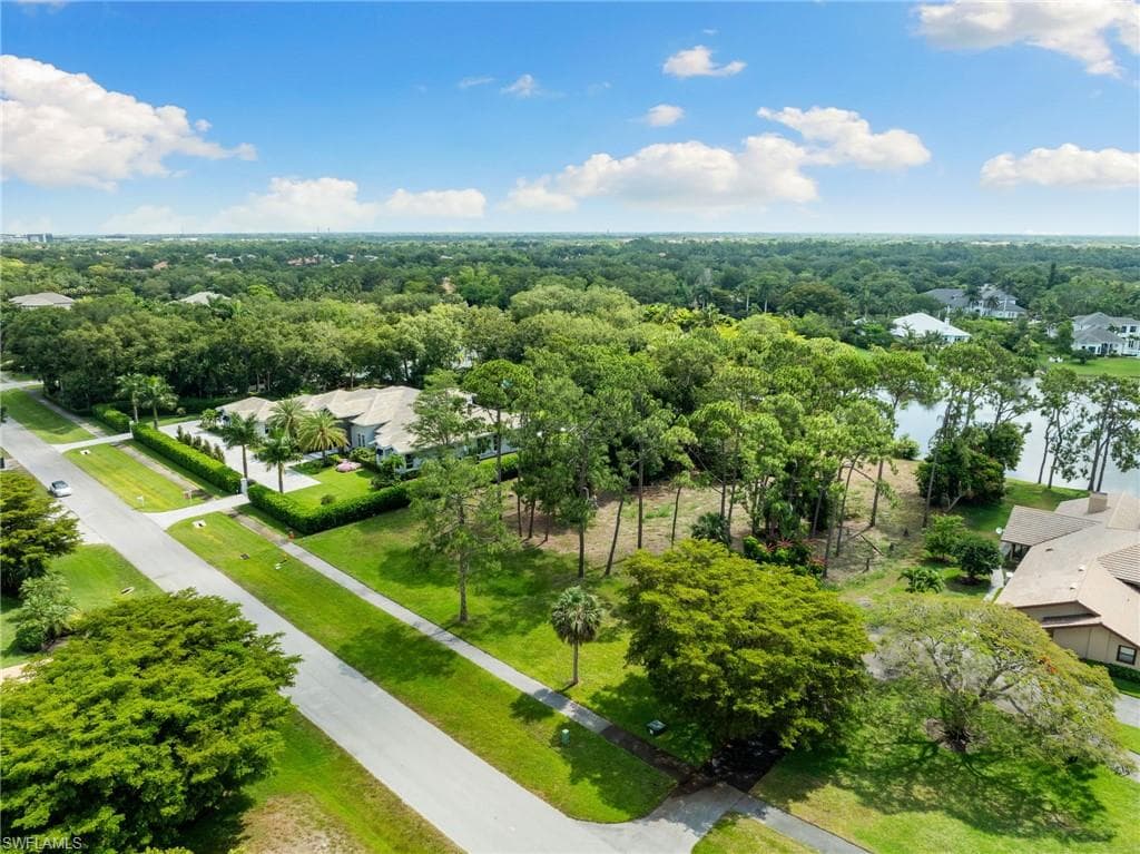 820 Cassena Rd, Naples, FL 34108-8