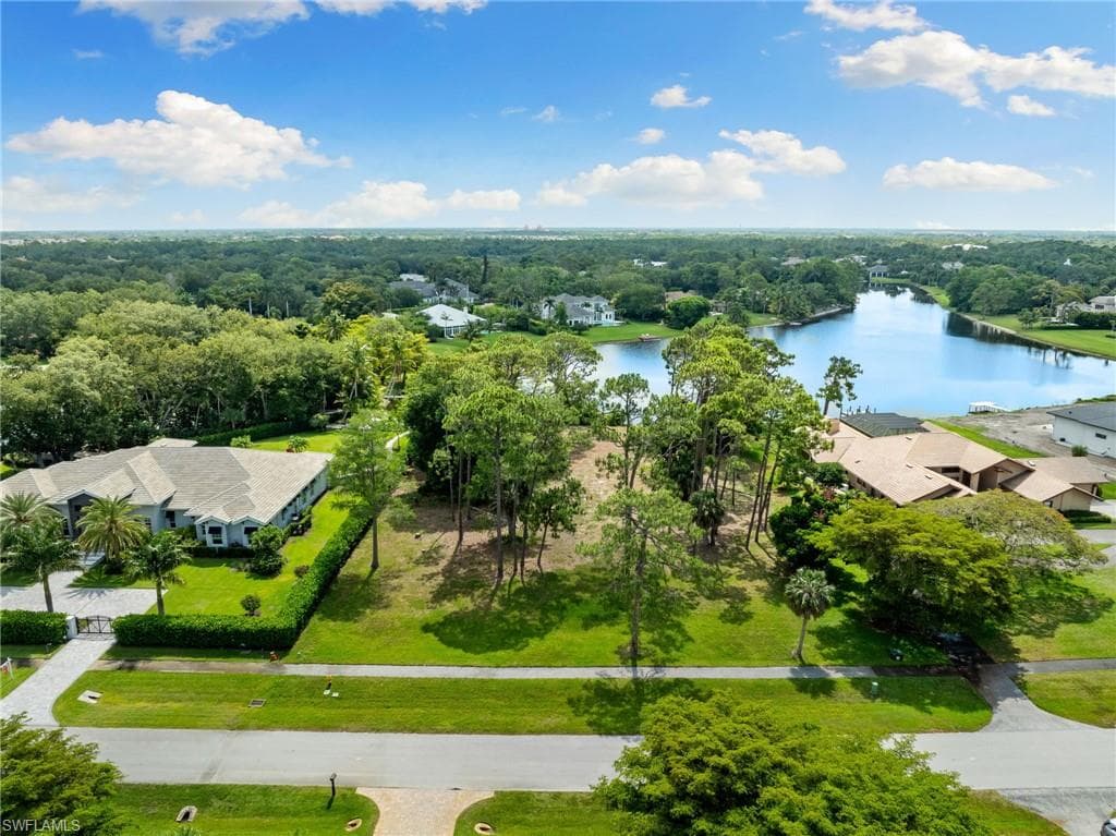 820 Cassena Rd, Naples, FL 34108-9