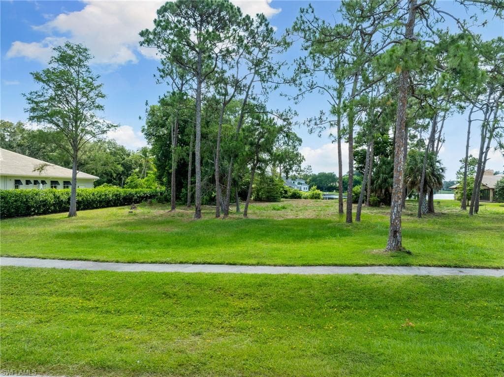 820 Cassena Rd, Naples, FL 34108-7
