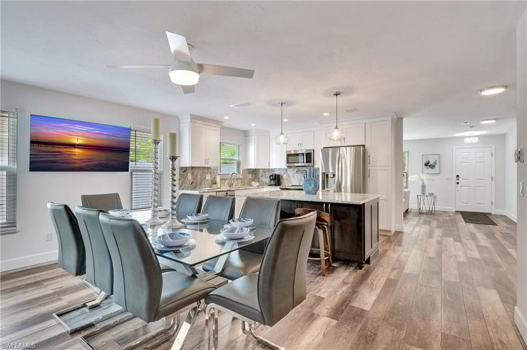 779 100th Ave N, Naples, FL 34108-12