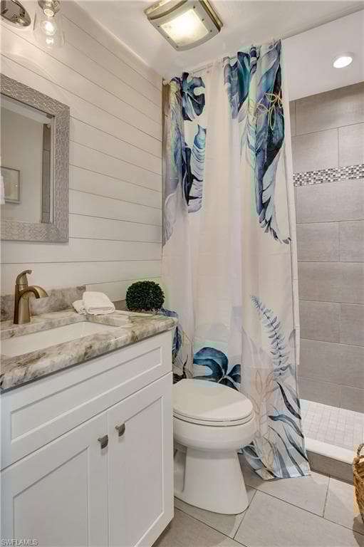 779 100th Ave N, Naples, FL 34108-27