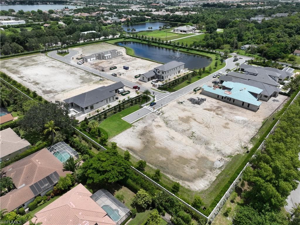 6642 Palisades Ave, Naples, FL 34109-10