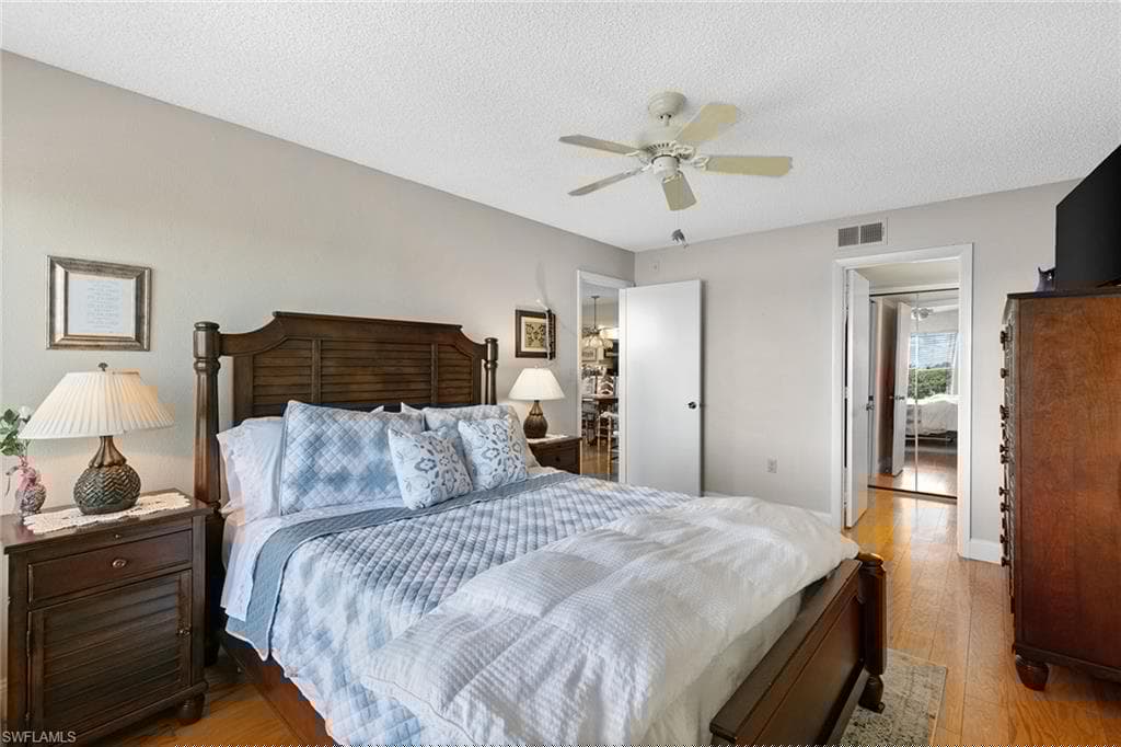 100 Stevens Landing Dr 305, Marco Island, FL 34145-15