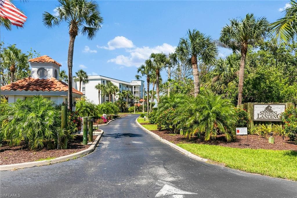100 Stevens Landing Dr 305, Marco Island, FL 34145-25