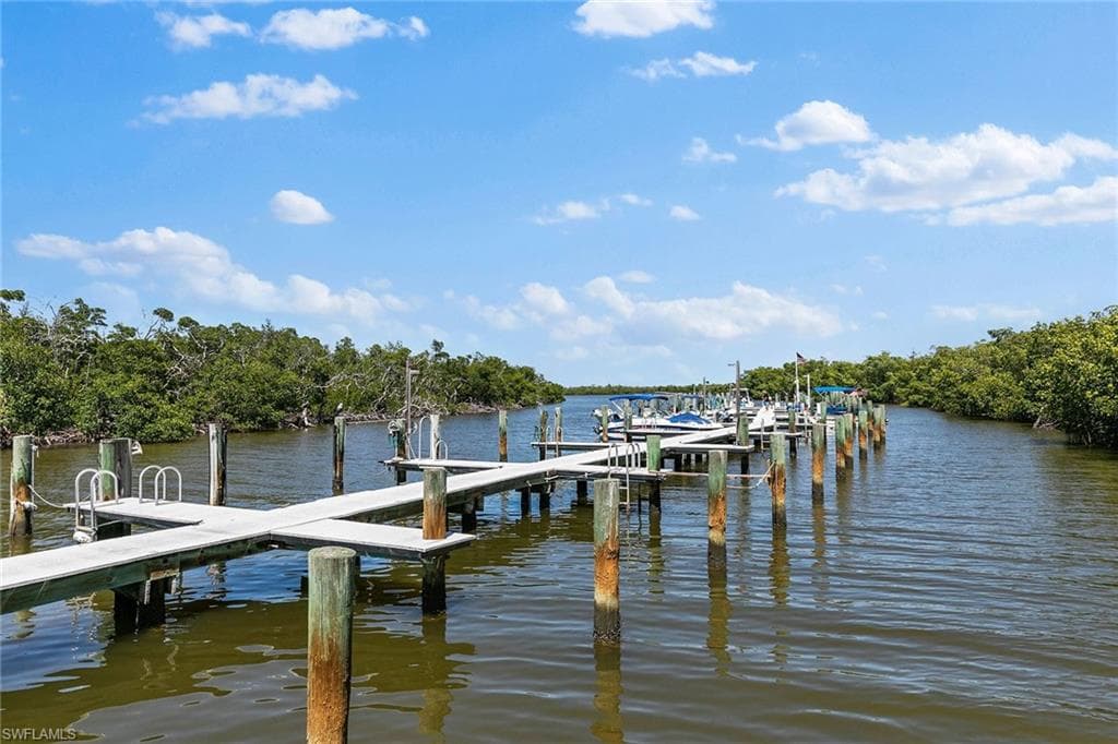 100 Stevens Landing Dr 305, Marco Island, FL 34145-27