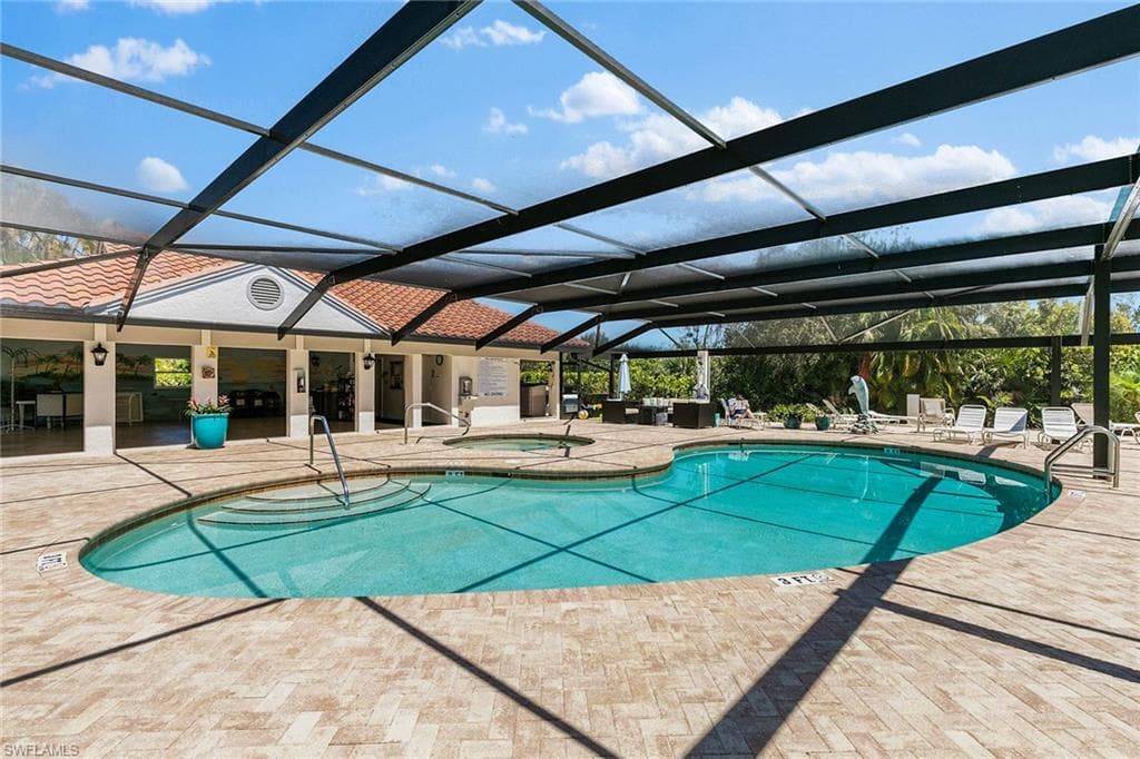 100 Stevens Landing Dr 305, Marco Island, FL 34145-29