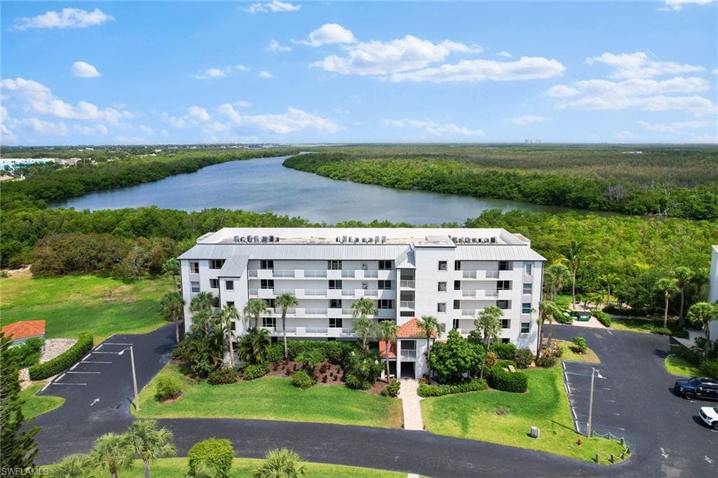 100 Stevens Landing Dr 305, Marco Island, FL 34145-35