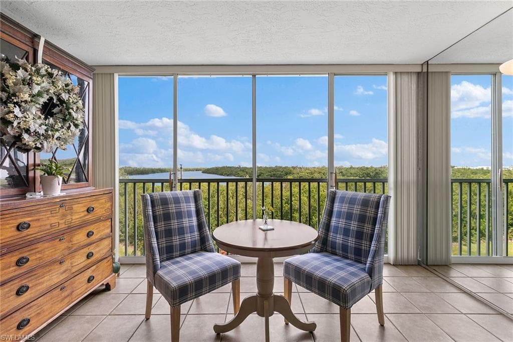 100 Stevens Landing Dr 305, Marco Island, FL 34145-5