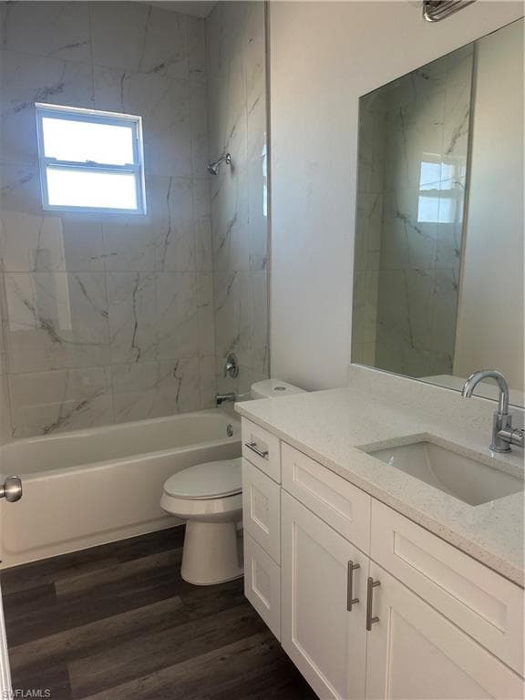 1510 7th Pl, Cape Coral, FL 33909-4