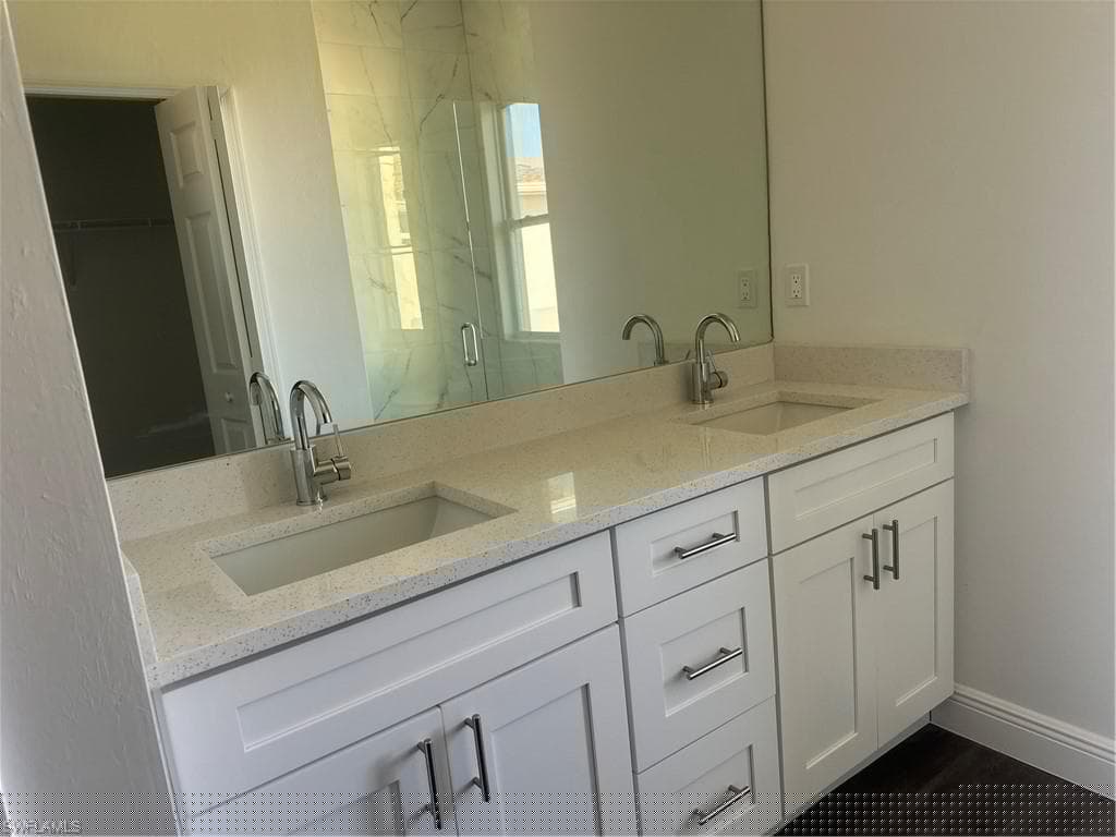 1510 7th Pl, Cape Coral, FL 33909-6