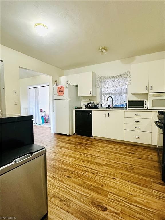 4595 31st Pl SW, Naples, FL 34116-15