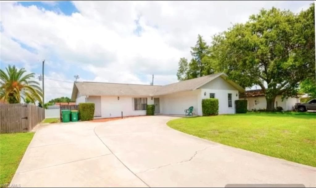 4595 31st Pl SW, Naples, FL 34116-2