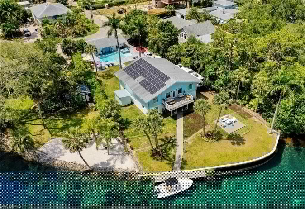 27237 Rio Vista Cir, Bonita Springs, FL 34135-3