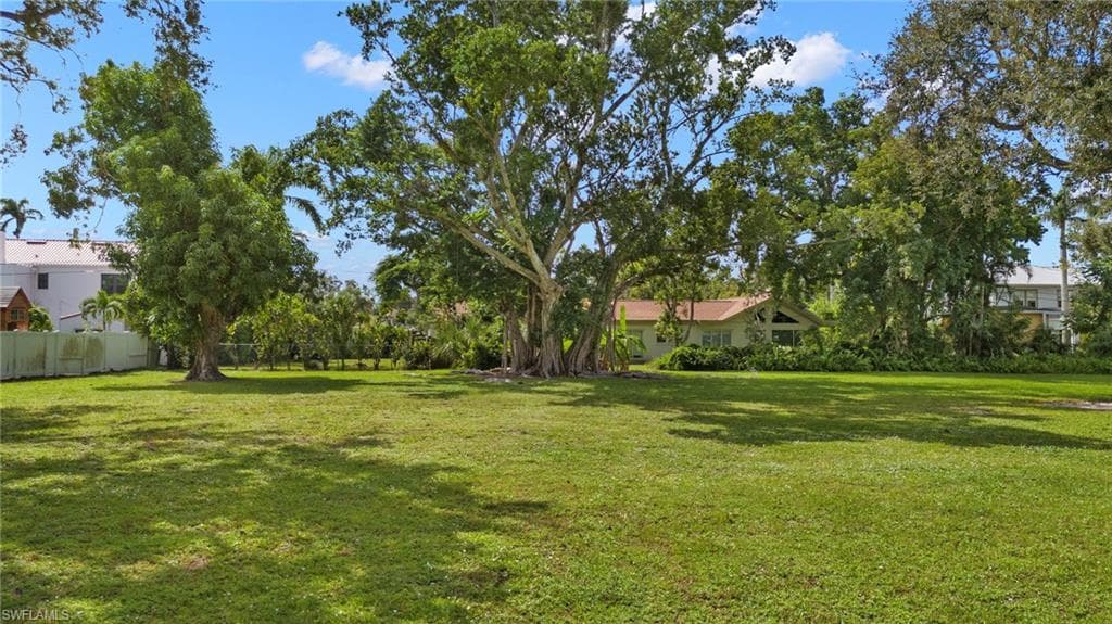 1334 Plumosa Dr, Fort Myers, FL 33901-4