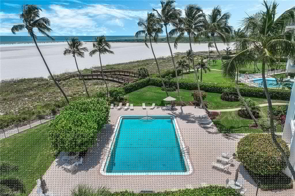 500 Saturn Ct 25, Marco Island, FL 34145-8