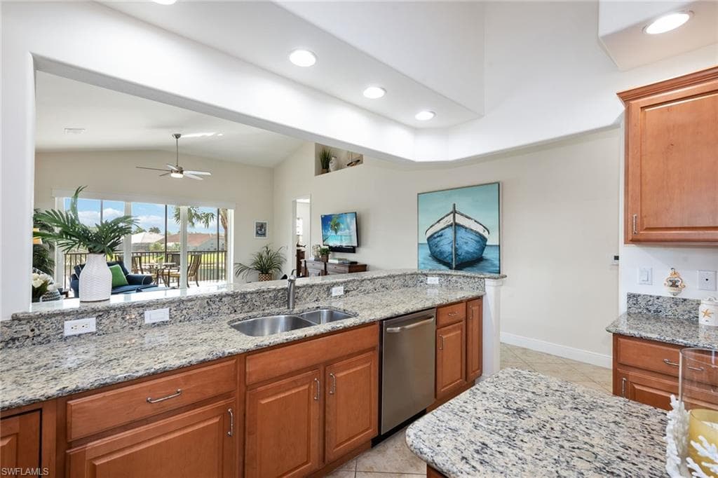 6442 Legacy Cir 203, Naples, FL 34113-10