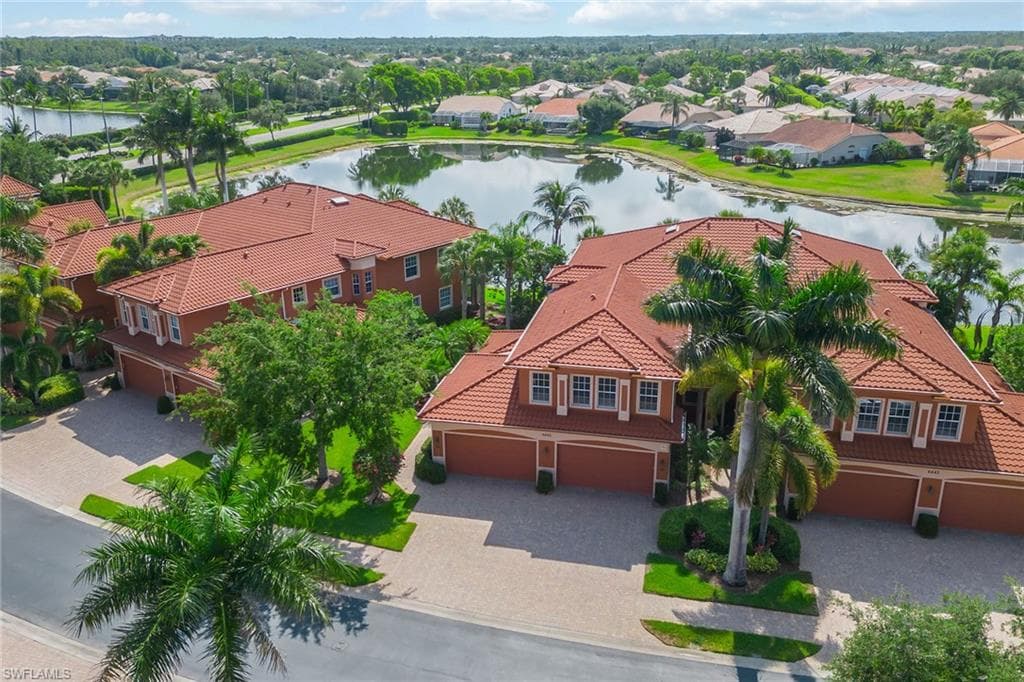 6442 Legacy Cir 203, Naples, FL 34113-29