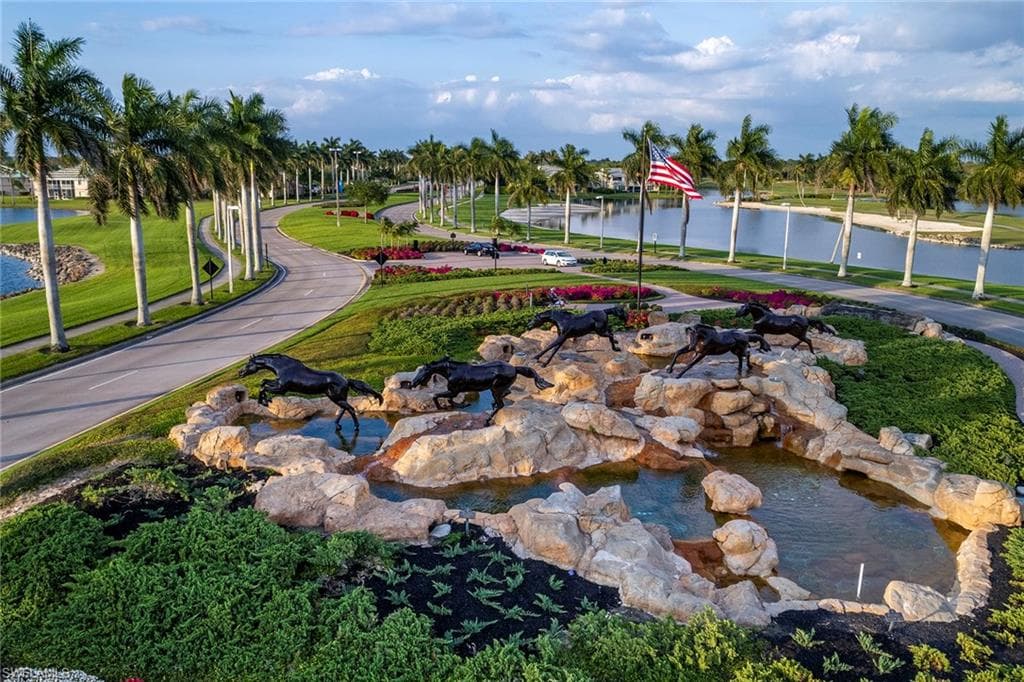 6442 Legacy Cir 203, Naples, FL 34113-42