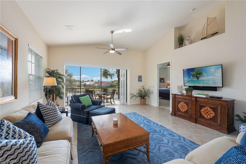 6442 Legacy Cir 203, Naples, FL 34113-8