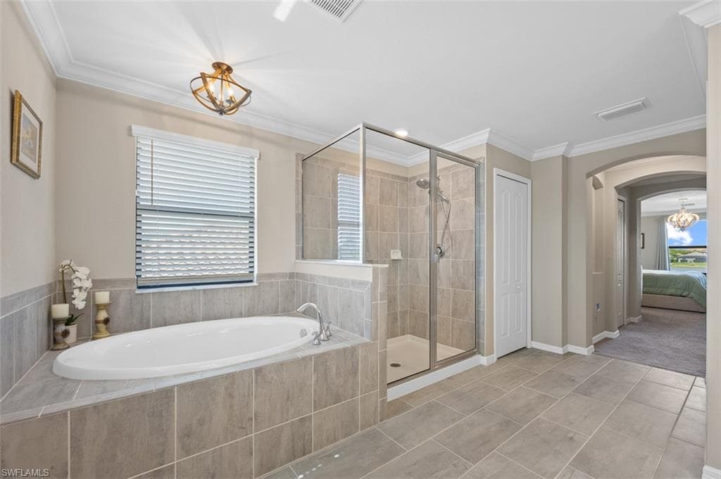 9374 Foxglove Ln, Naples, FL 34120-24