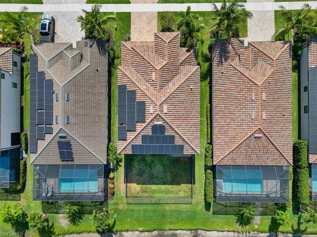 9374 Foxglove Ln, Naples, FL 34120-39