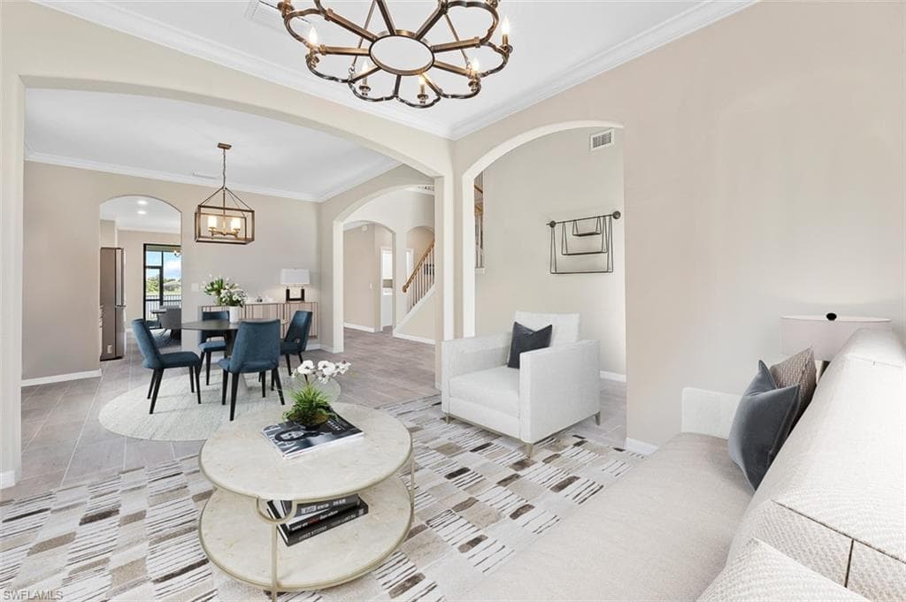 9374 Foxglove Ln, Naples, FL 34120-8