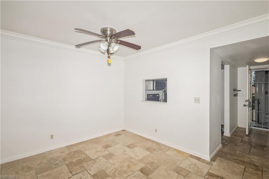 3030 Binnacle Dr 201, Naples, FL 34103-9