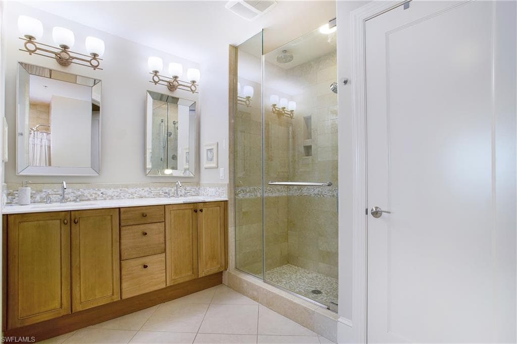 9123 Strada Pl 7307, Naples, FL 34108-25