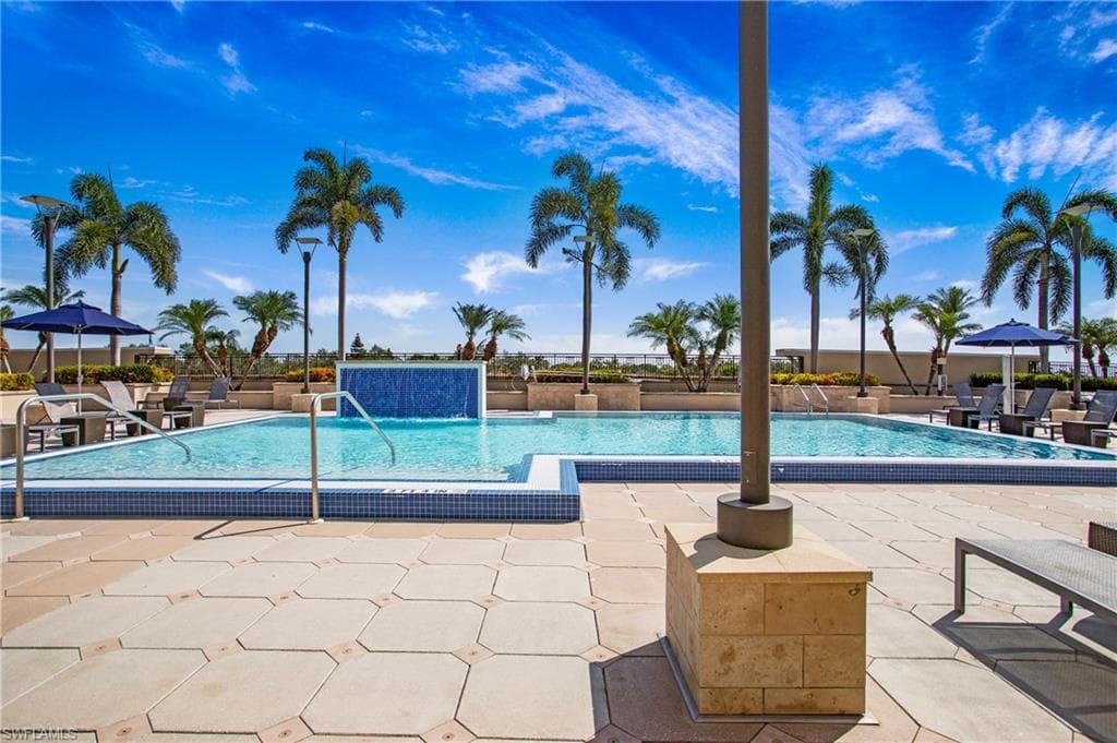 9123 Strada Pl 7307, Naples, FL 34108-3