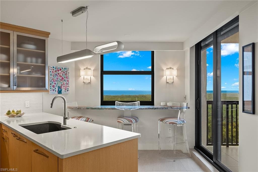 6075 Pelican Bay Blvd 906, Naples, FL 34108-9