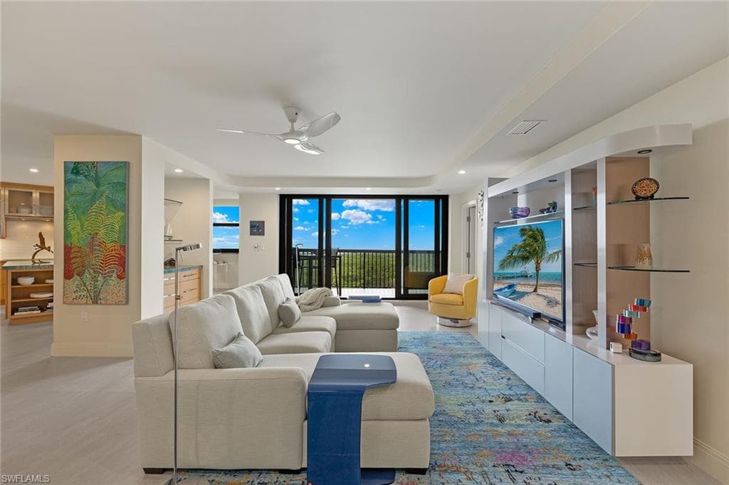 6075 Pelican Bay Blvd 906, Naples, FL 34108-10