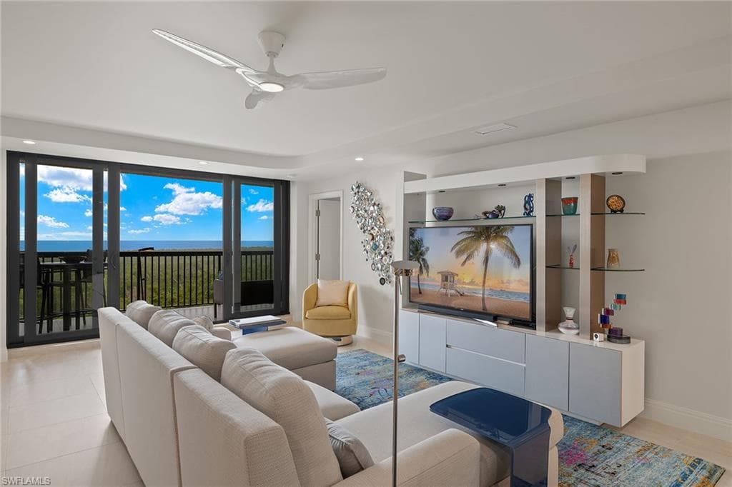 6075 Pelican Bay Blvd 906, Naples, FL 34108-11