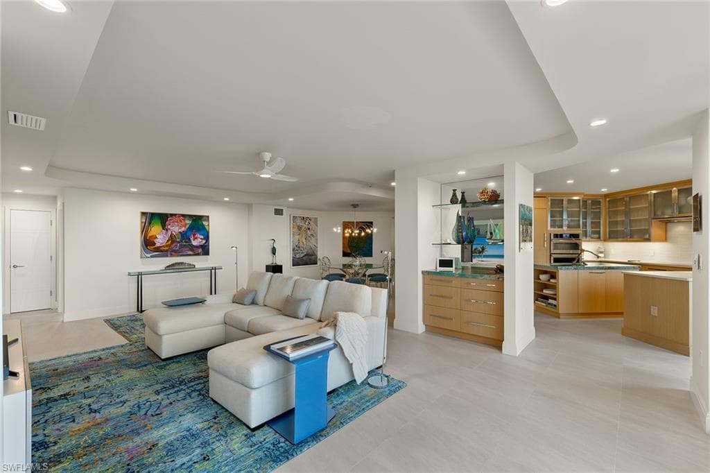 6075 Pelican Bay Blvd 906, Naples, FL 34108-12