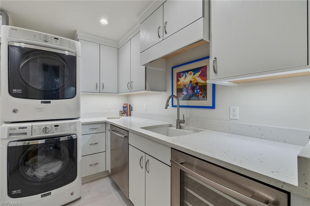 6075 Pelican Bay Blvd 906, Naples, FL 34108-15