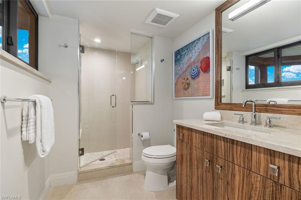 6075 Pelican Bay Blvd 906, Naples, FL 34108-22