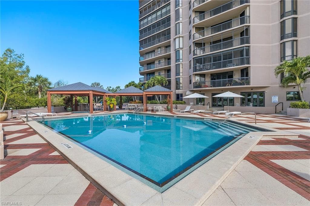 6075 Pelican Bay Blvd 906, Naples, FL 34108-25