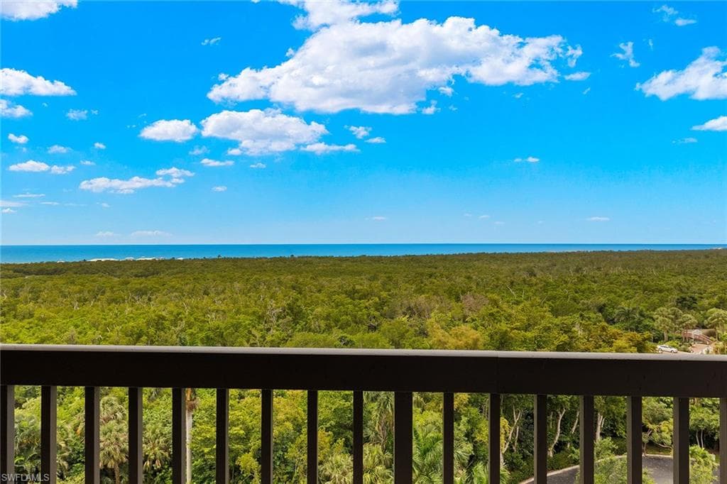 6075 Pelican Bay Blvd 906, Naples, FL 34108-4