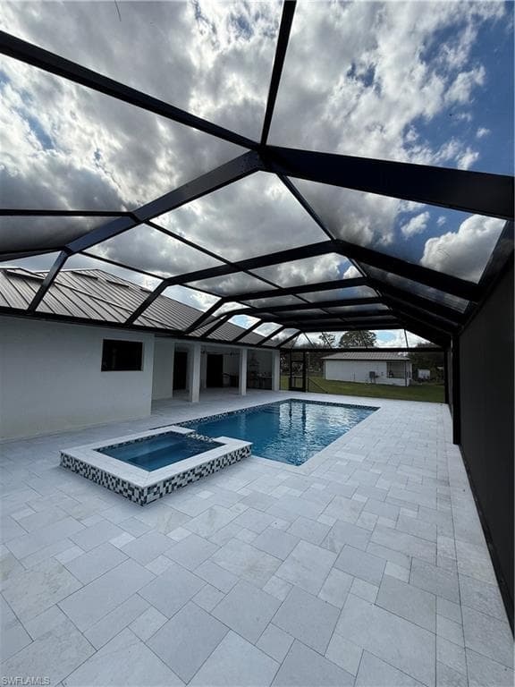 2343 Oil Well Rd, Naples, FL 34120-28