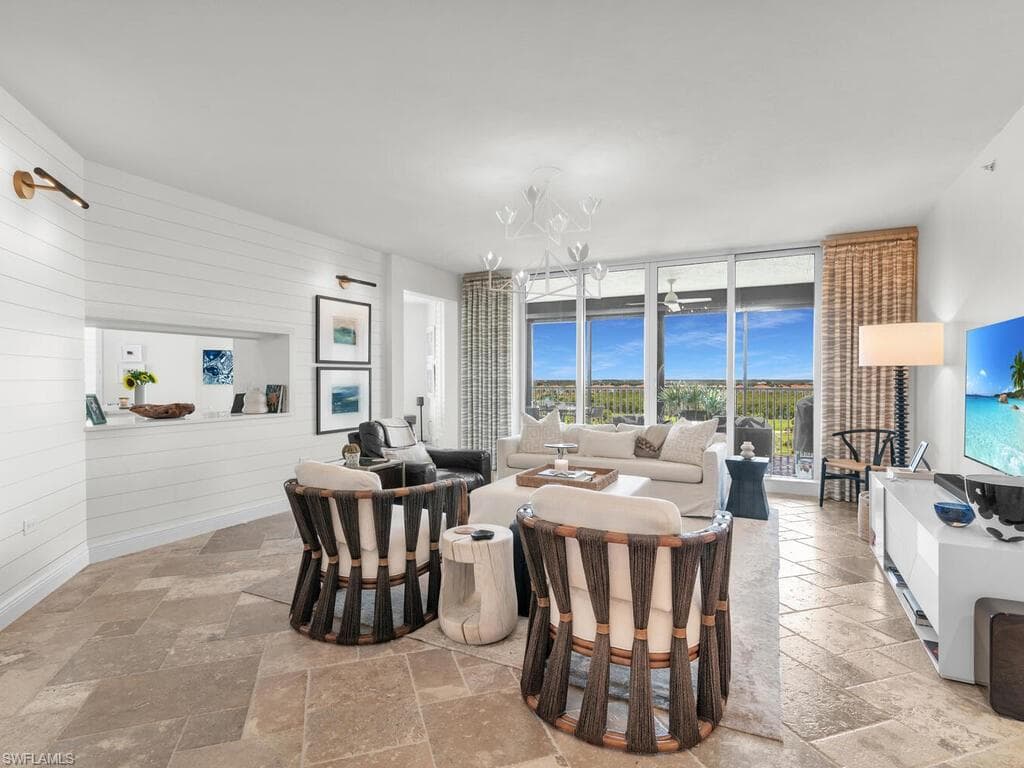 1060 Borghese Ln 701, Naples, FL 34114-11