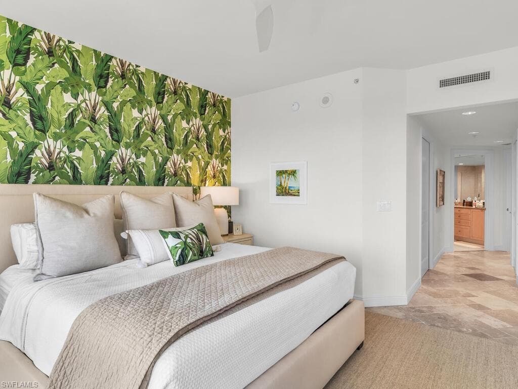 1060 Borghese Ln 701, Naples, FL 34114-22