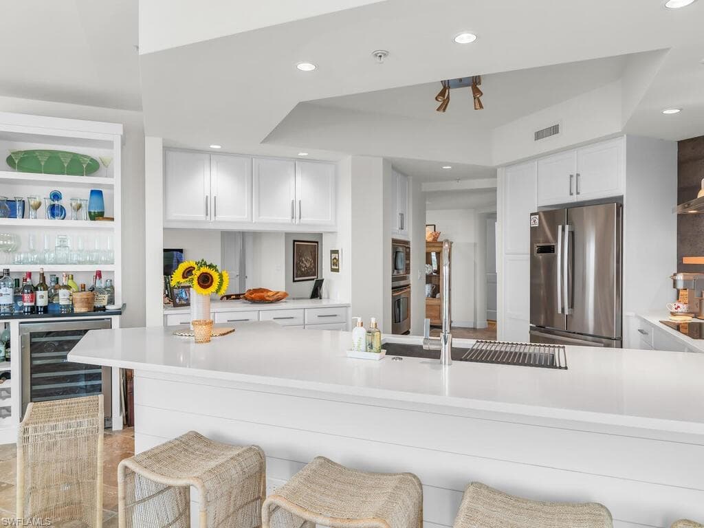 1060 Borghese Ln 701, Naples, FL 34114-4