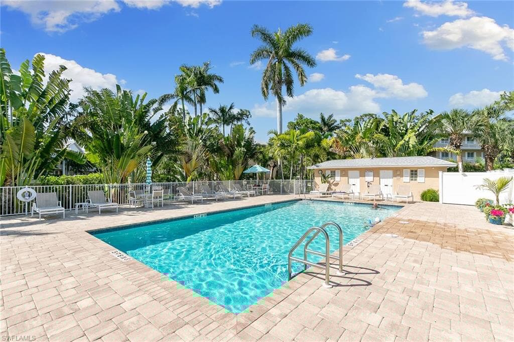 3011 Sandpiper Bay Cir C205, Naples, FL 34112-23