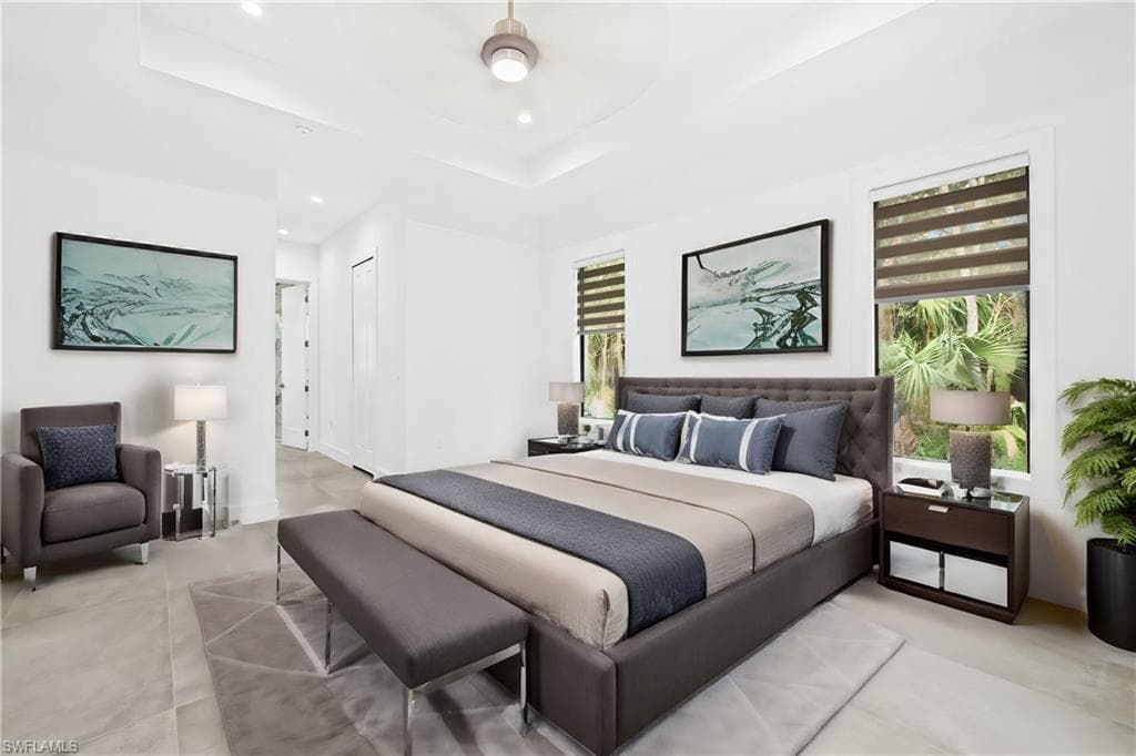 209 35th Ave NW, Naples, FL 34120-21