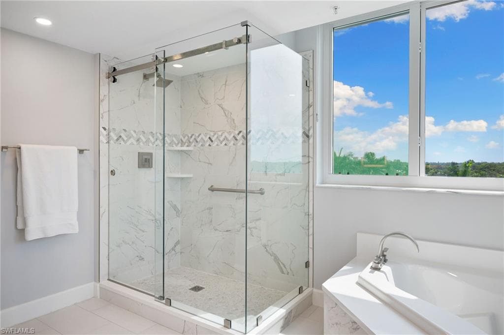 7515 Pelican Bay Blvd 5a, Naples, FL 34108-18