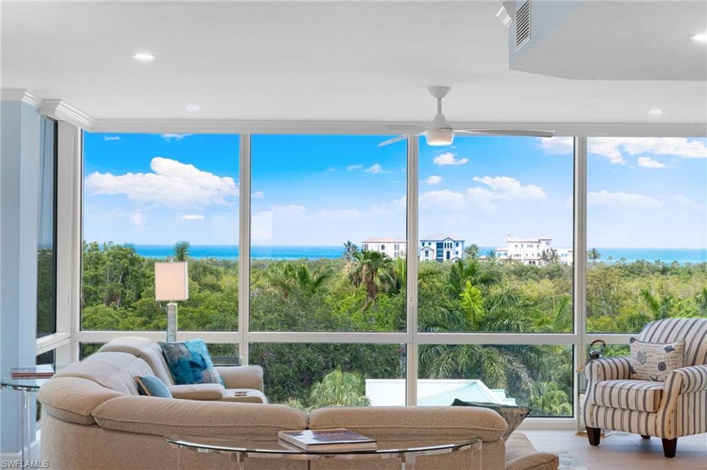 7515 Pelican Bay Blvd 5a, Naples, FL 34108-2